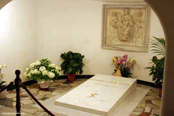 Tomb of John Paul II in the Vatican Grottoes