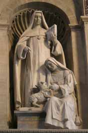St Mary Euphrasis Pellettier statue by Giovanni Nicolini, 1942